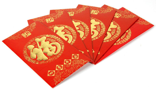 Số tiền trong phong bì đỏ không bao gồm số 4 vì trong tiếng Trung, số 4 được phát âm giống từ chết. Tuy nhiên, khoản tiền bao gồm số 8 được cho rằng sẽ mang lại may mắn và thịnh vượng. Ảnh: 